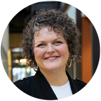 Amanda Champion headshot